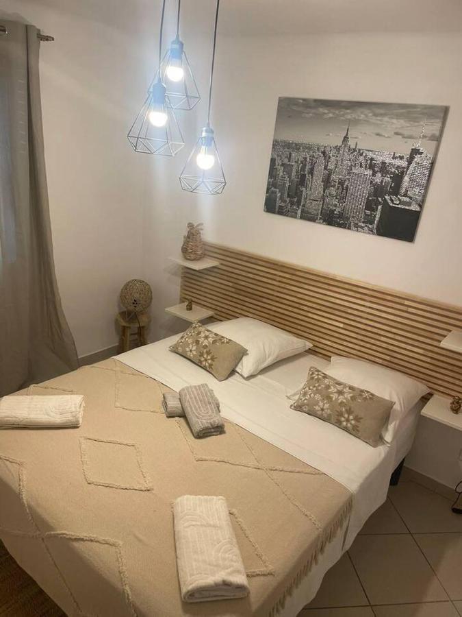 Appartement Proche Gare Tgv نيم المظهر الخارجي الصورة