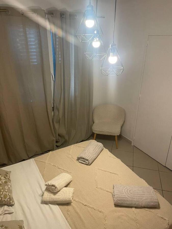 Appartement Proche Gare Tgv نيم المظهر الخارجي الصورة