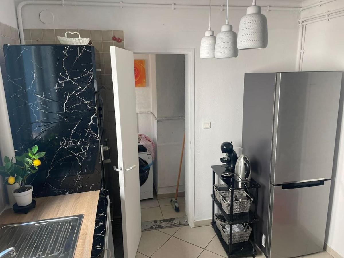 Appartement Proche Gare Tgv نيم المظهر الخارجي الصورة