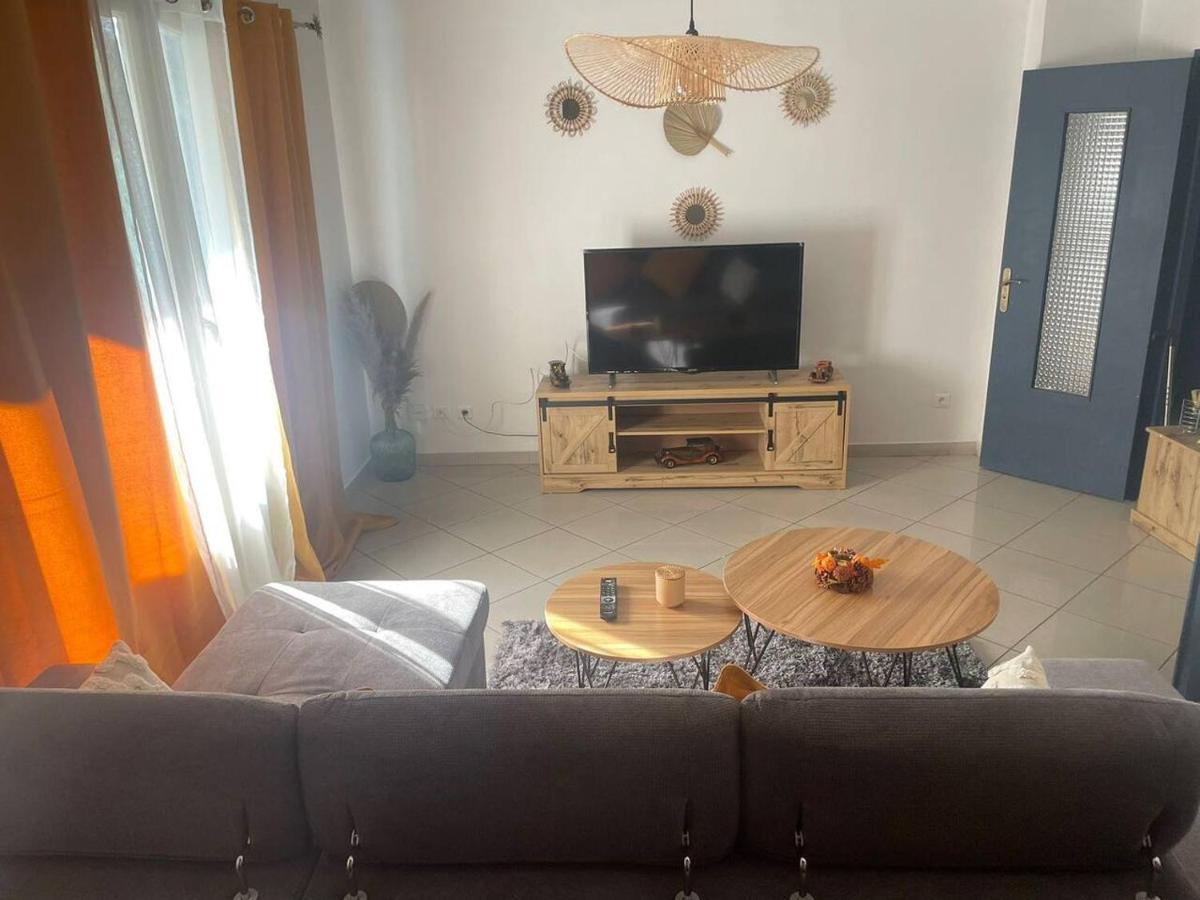 Appartement Proche Gare Tgv نيم المظهر الخارجي الصورة